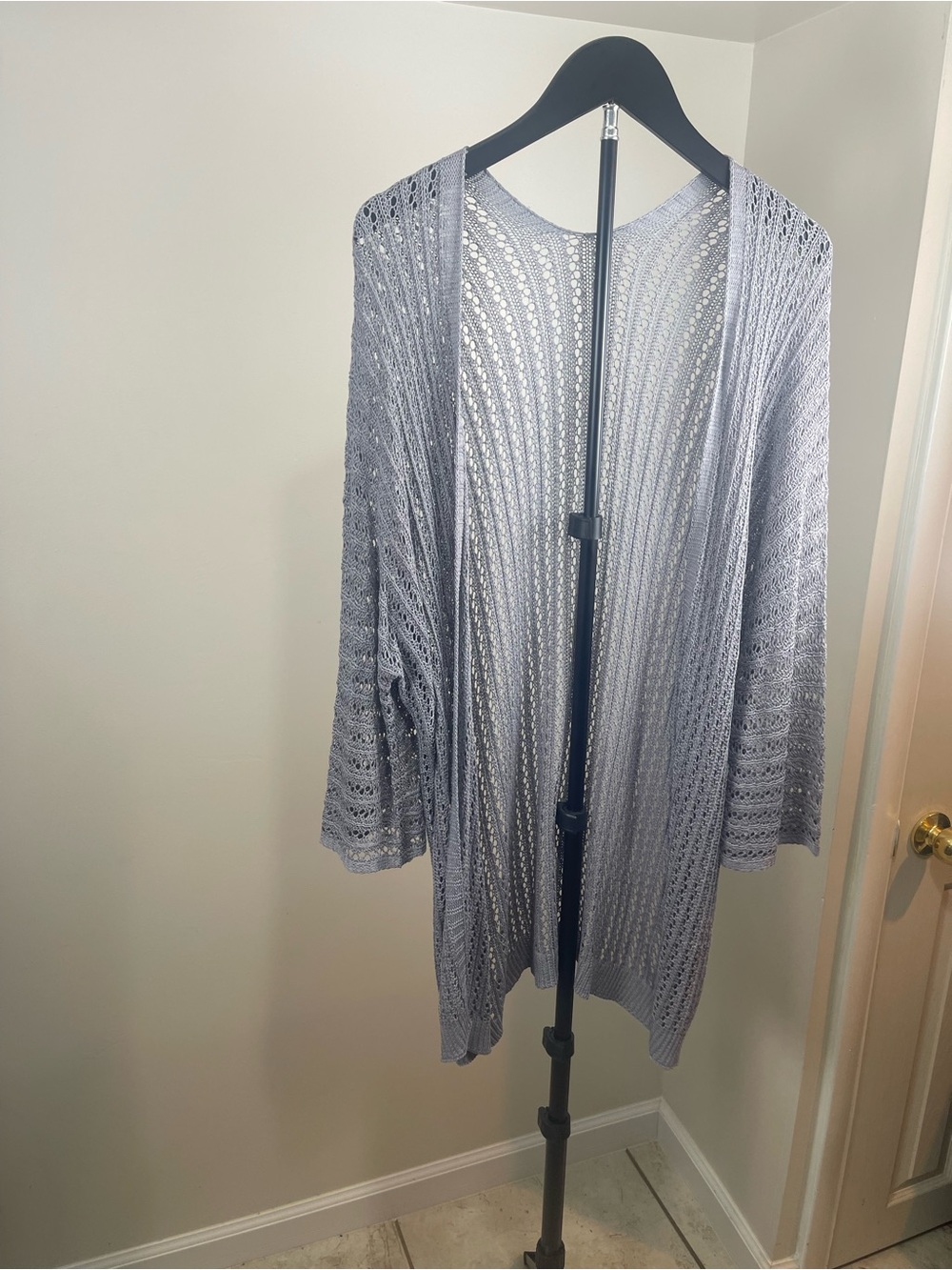 Source Unknown Light Gray Open-Weave Women's Cardigan